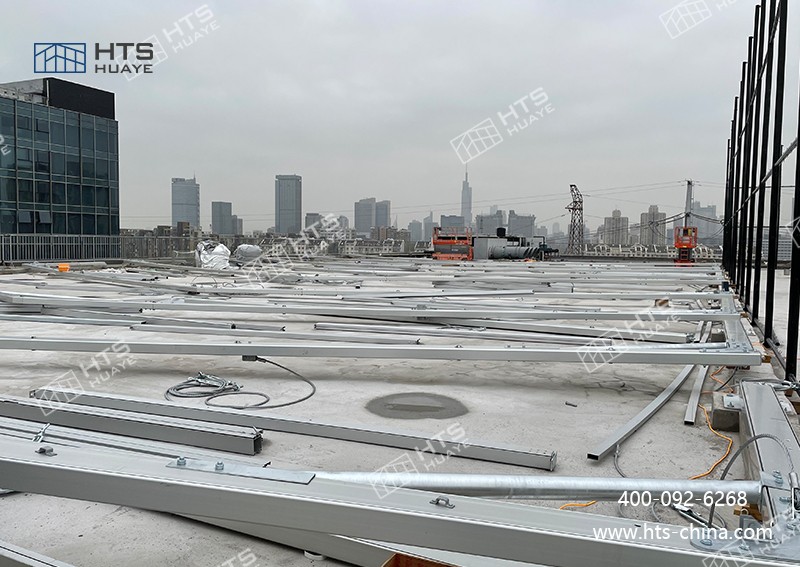 樓頂篷房搭建全攻略：四大核心注意事項(xiàng)，助你避開施工雷區(qū)